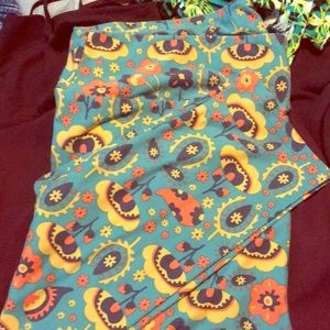 LuLaRoe TC2 Brand New Leggings